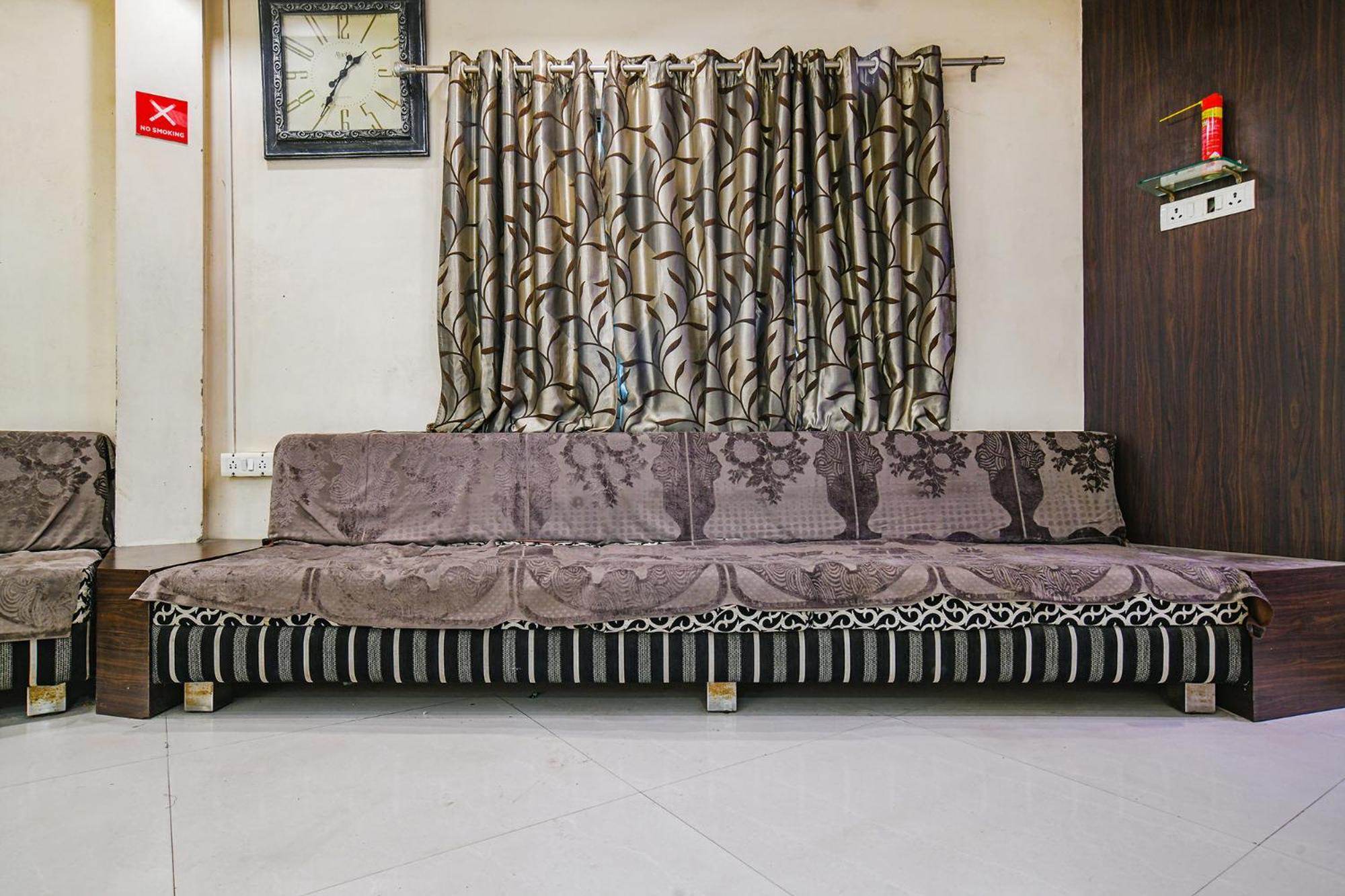 Fabhotel Shivam Palace- Near Mahakal Mandir Uddzsaín Kültér fotó